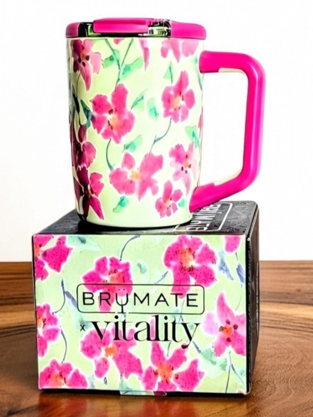BrüMate Müv 15oz in Hibiscus! Limited Edition! NIB! 🌺